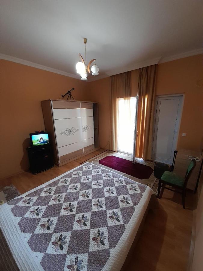 Hotel Kemeni Gardens Batumi Exterior foto