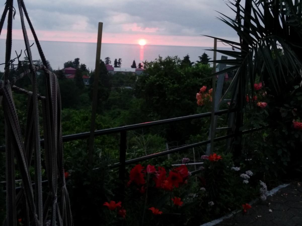 Hotel Kemeni Gardens Batumi Exterior foto